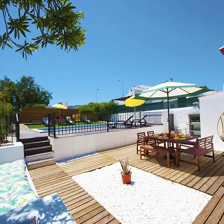 Vila Villa In Albufeira Near Praia Da Oura Beach