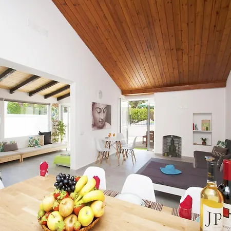 Villa In Albufeira Near Praia Da Oura Beach * Albufeira