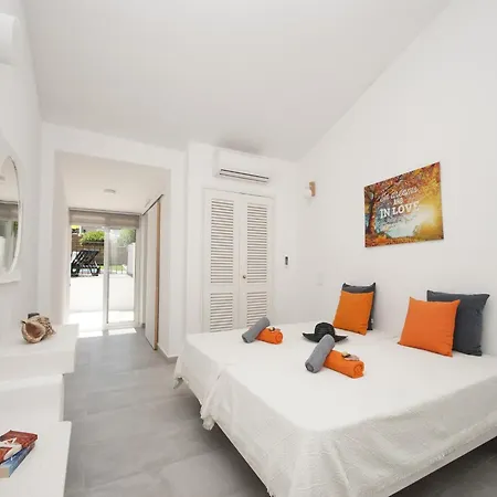 Villa In Albufeira Near Praia Da Oura Beach Villa