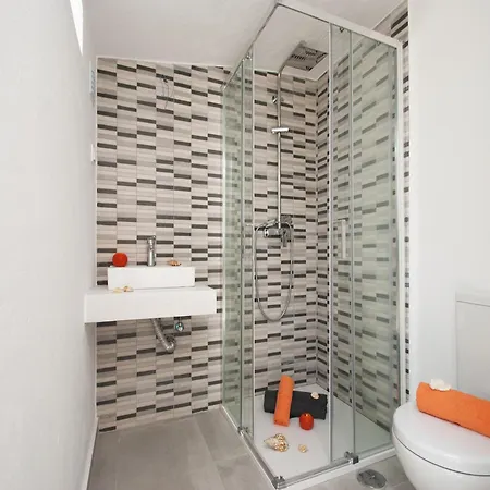 Villa In Albufeira Near Praia Da Oura Beach וילה *